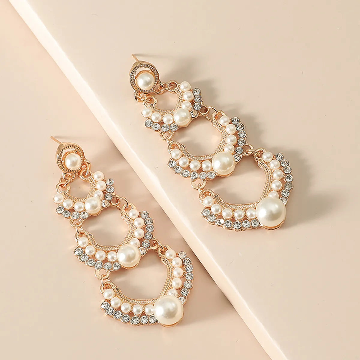 Fashion Bohemian Long Inlay Pearl Tassel Pearl Alloy Stud Earrings