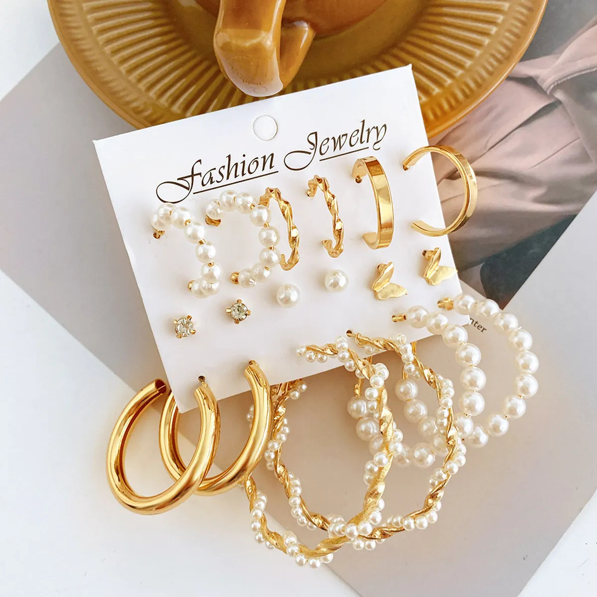 Fashion Butterfly Alloy Plating Artificial Pearls Earrings 1 Set