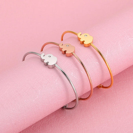 Fashion C Shape Elephant Titanium Steel Inlay Rhinestones Bangle