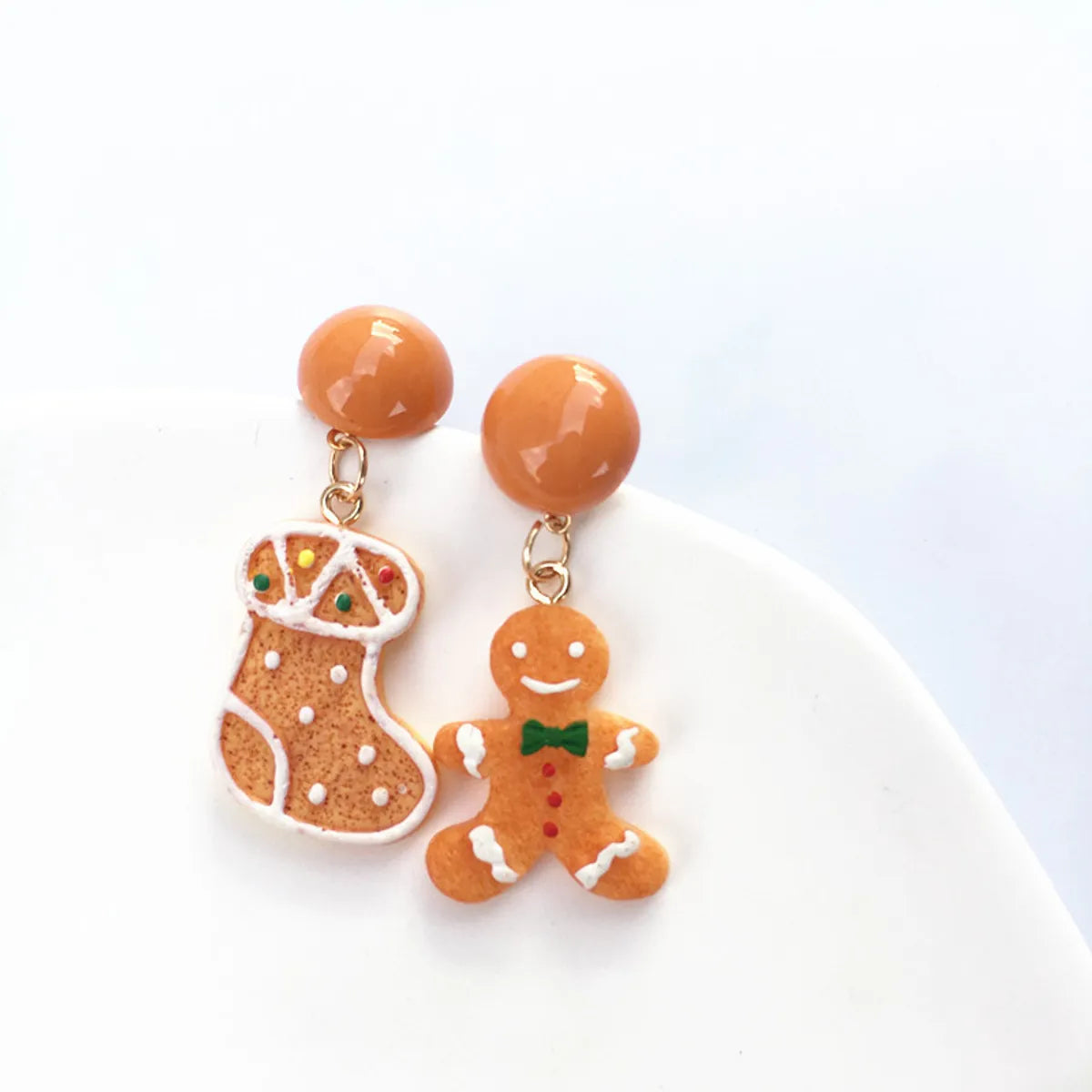 1 Pair Fashion Cartoon Character Christmas Socks Asymmetrical Resin Drop Earrings