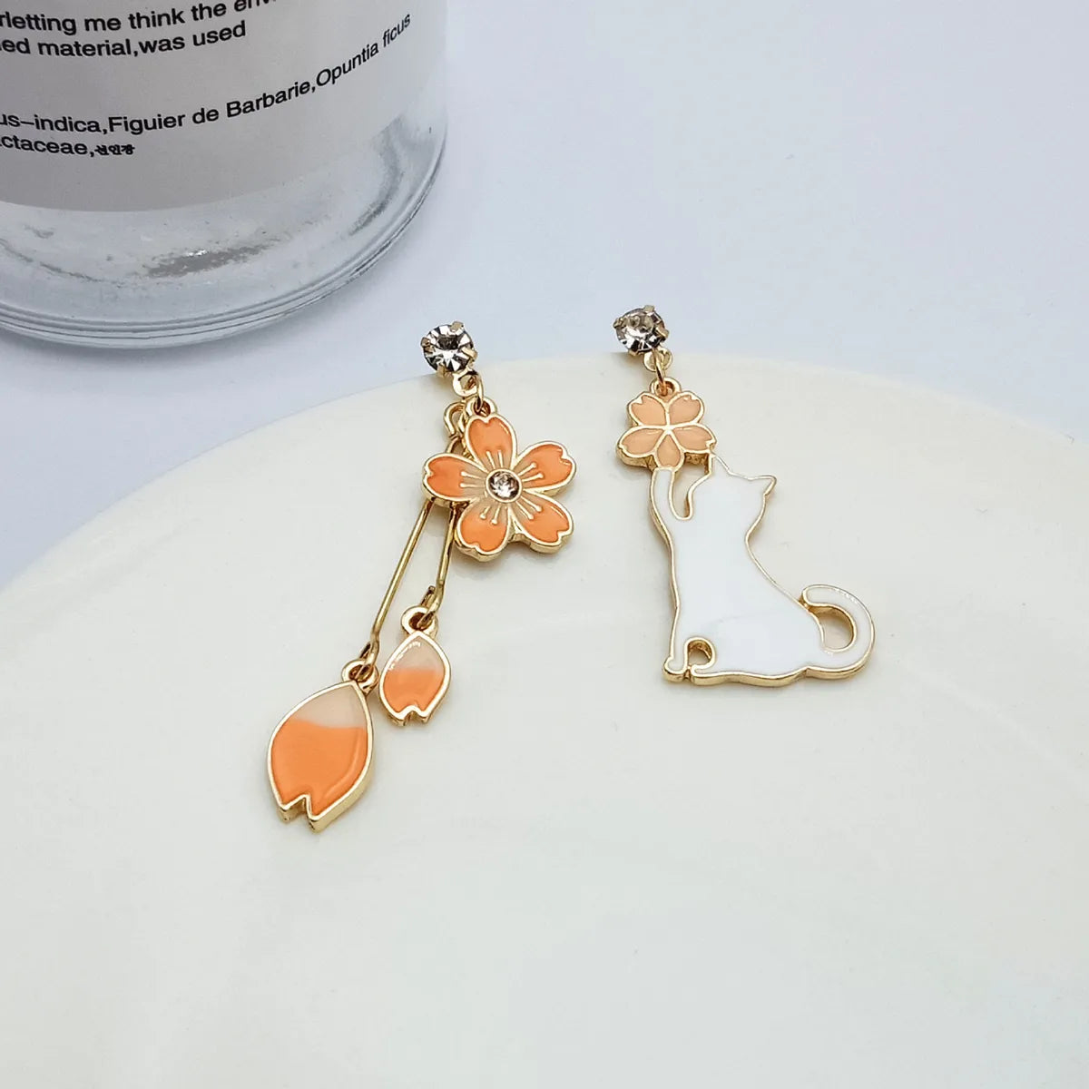 Fashion Cat Alloy Asymmetrical Inlay Rhinestones Drop Earrings