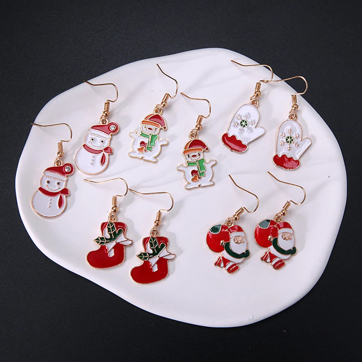 Fashion Christmas Tree Gloves Alloy Plating Inlay Artificial Gemstones Christmas Women's Drop Earrings 1 Pair