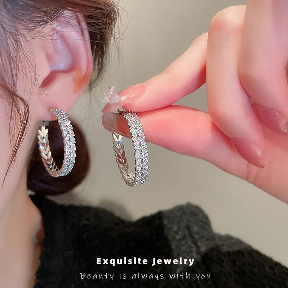 Fashion Circle Copper Inlay Zircon Earrings 1 Pair