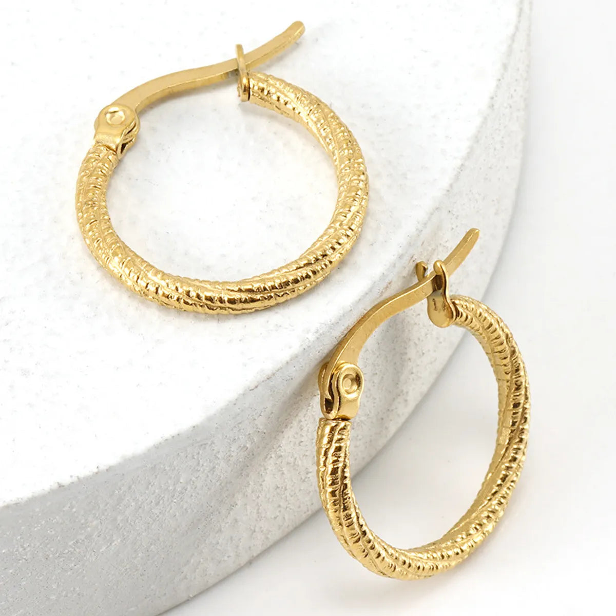 Fashion Circle Stainless Steel Hoop Earrings Gold Plated Stainless Steel Earrings