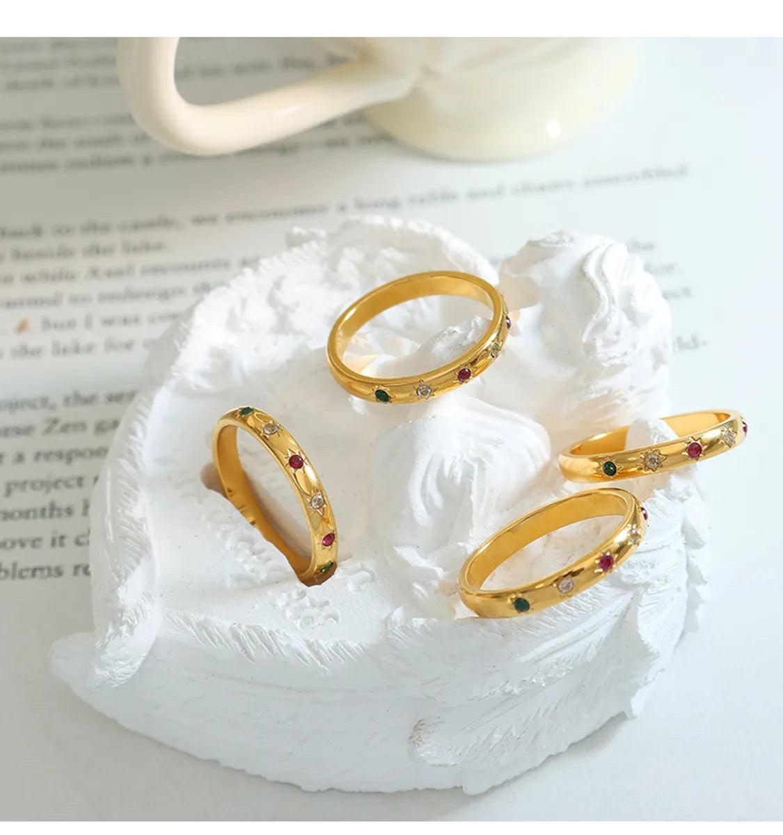 Fashion Circle Titanium Steel Rings Plating Zircon Stainless Steel Rings