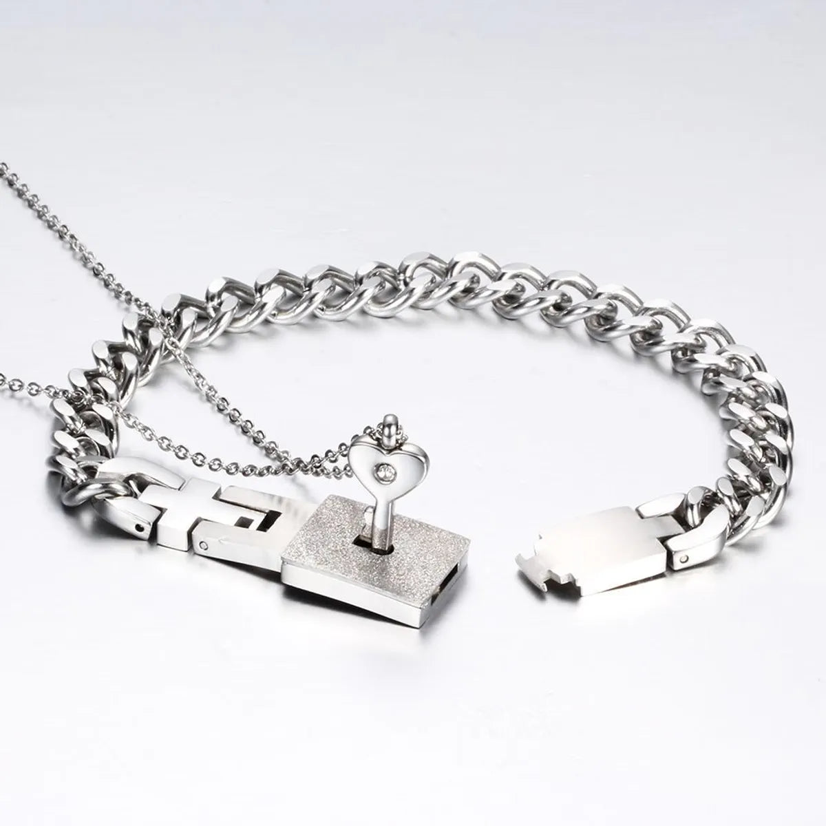 Fashion Creative Couple Lock Titanium Steel Bracelet Necklace Suit