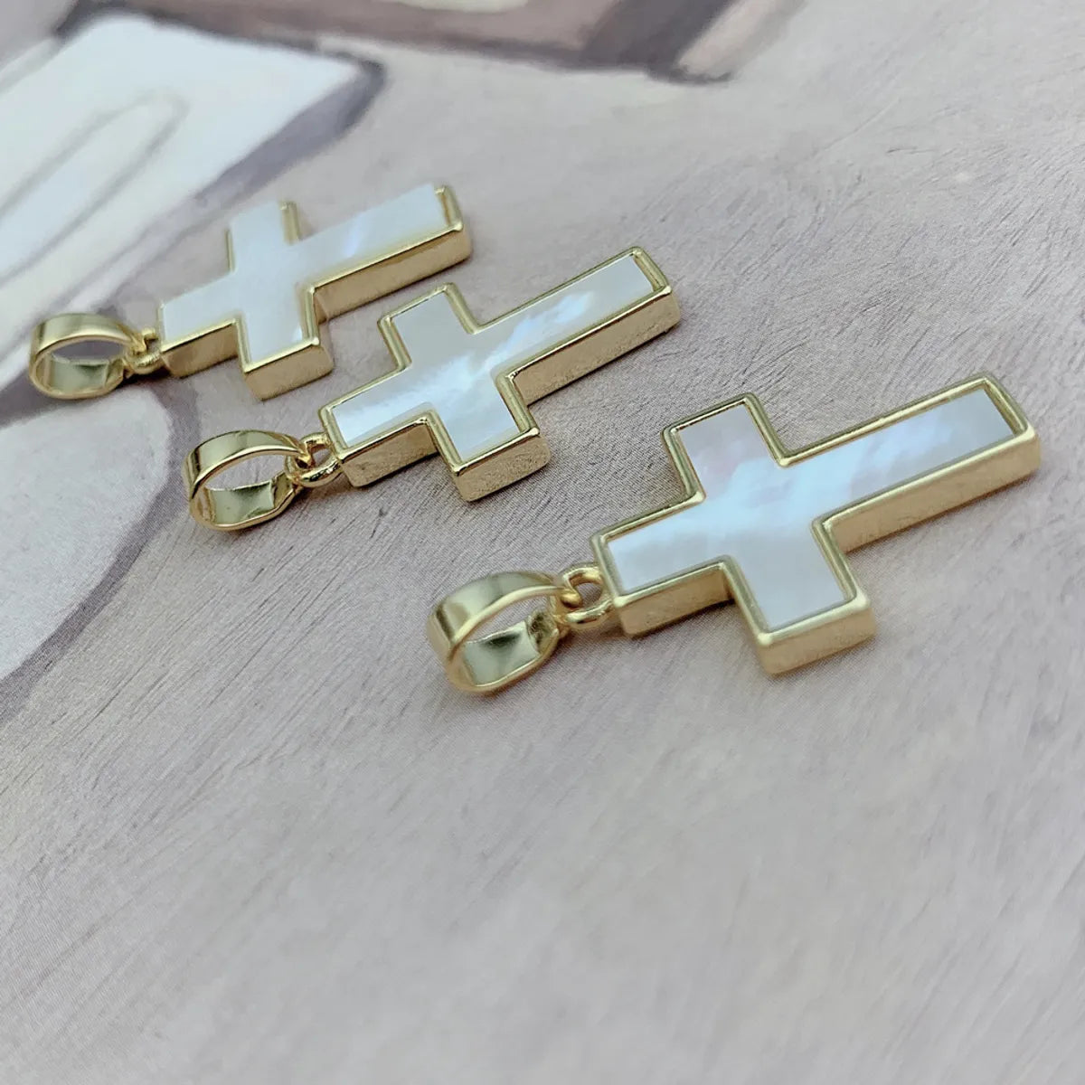 1 Piece Shell Copper Cross