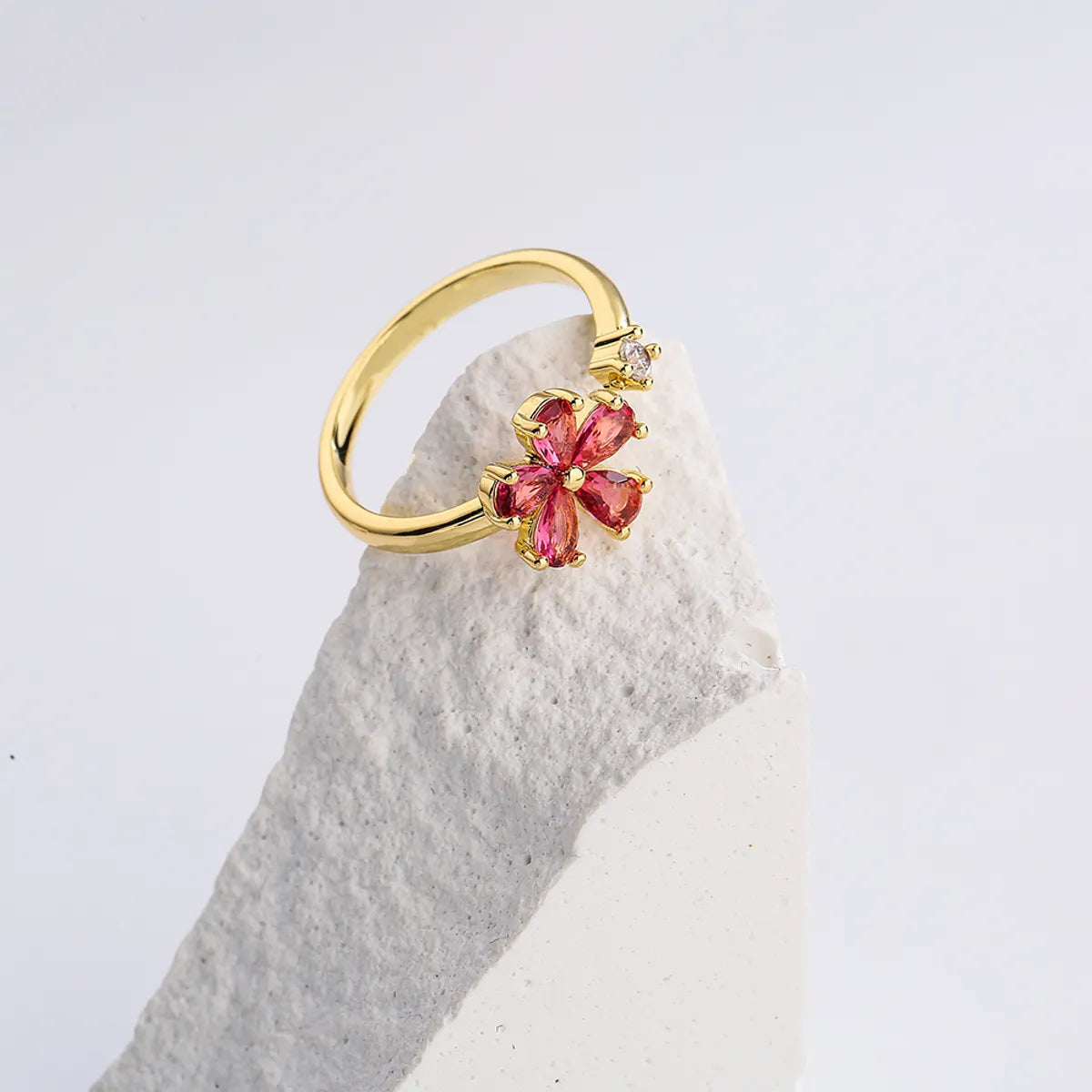 Fashion Cute 18k Gold Plated Flower-shaped Zircon Inlaid Open Ring Female