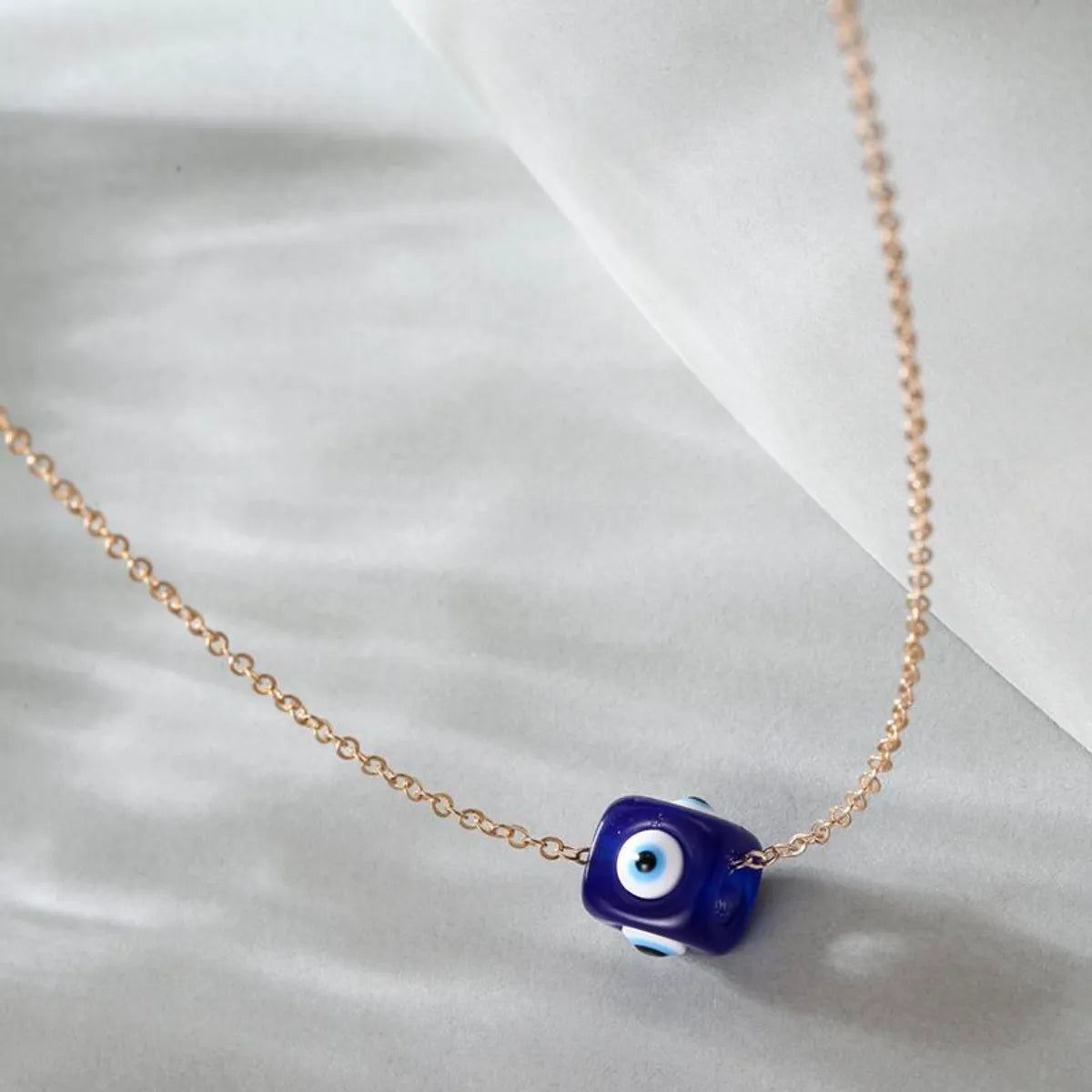 Fashion Devil's Eye Alloy Resin Unisex Pendant Necklace