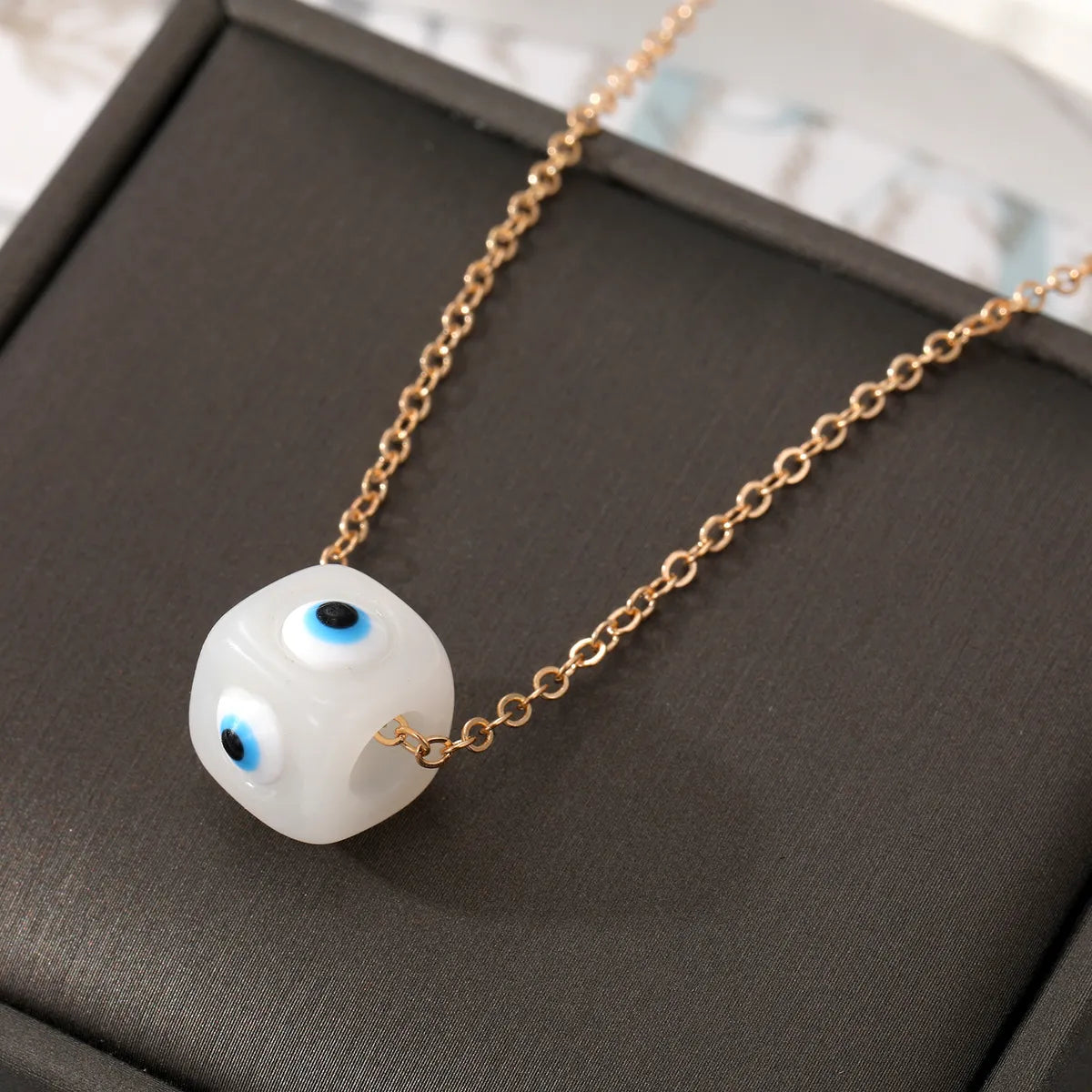 Fashion Devil'S Eye Dice Alloy Resin Women'S Pendant Necklace 1 Piece