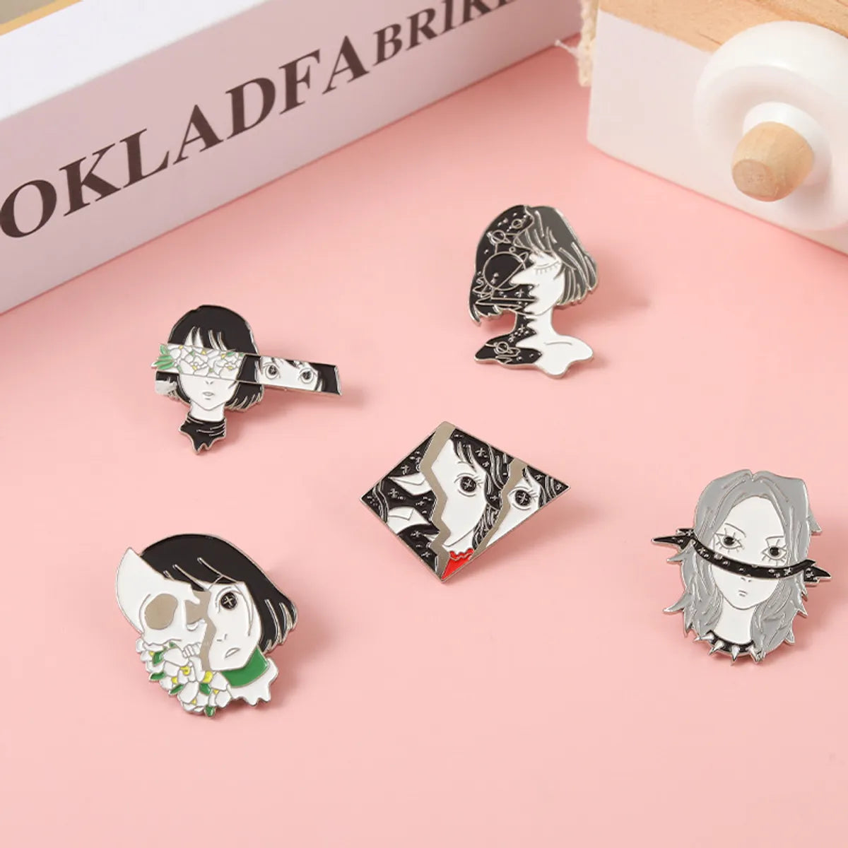 Fashion Doll Alloy Plating Unisex Brooches