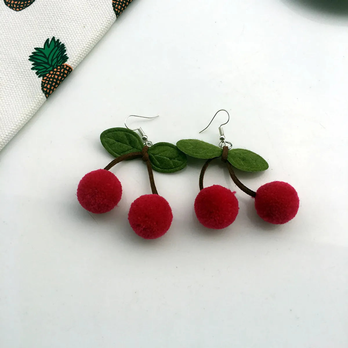 Fashion Earrings Cute Soft Plush Ball Earrings Alloy Ear Clips