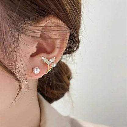 Fashion Earrings Fishtail Creative Retro Pearl Earrings Alloy Earrings