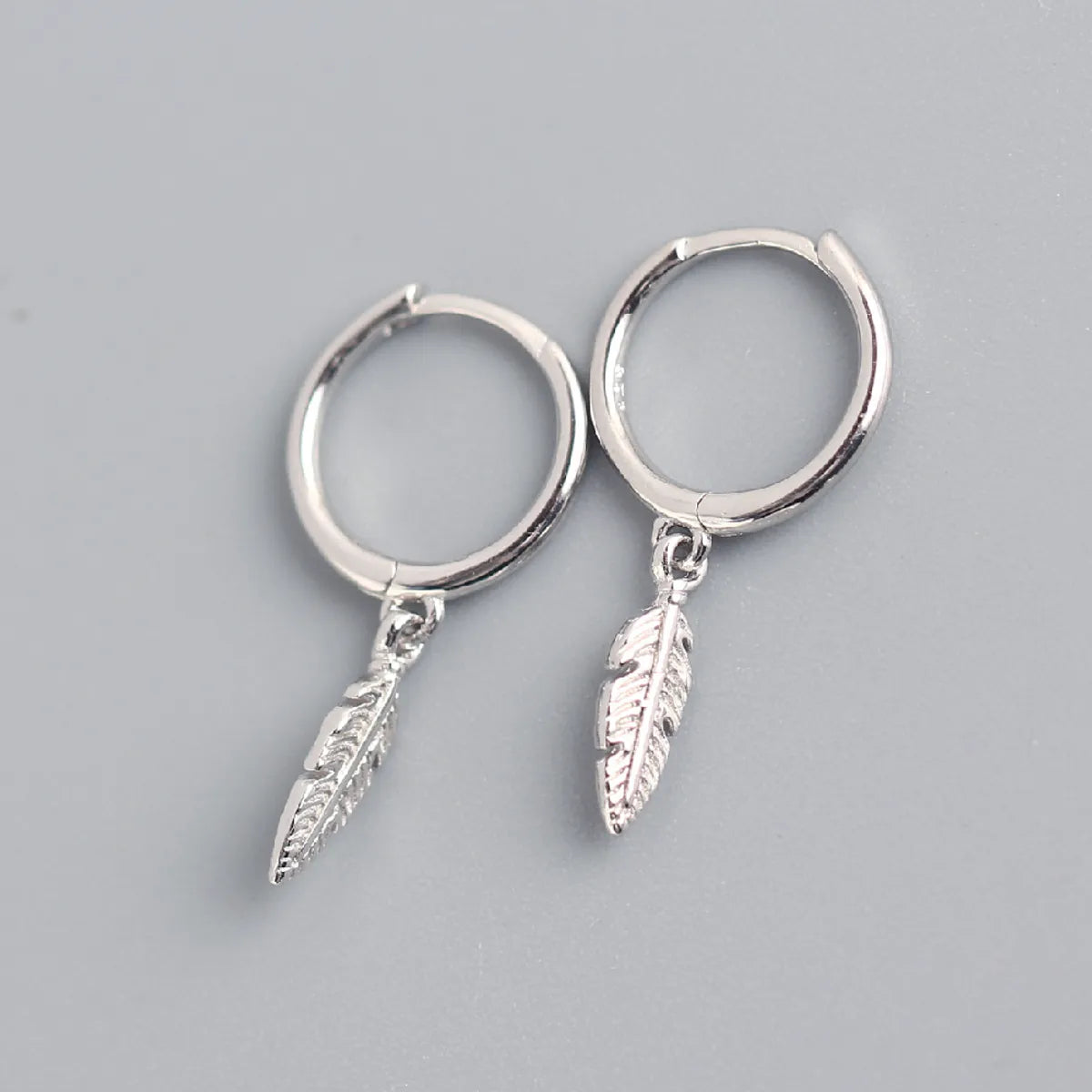 Fashion Feather Sterling Silver Polishing Earrings 1 Pair