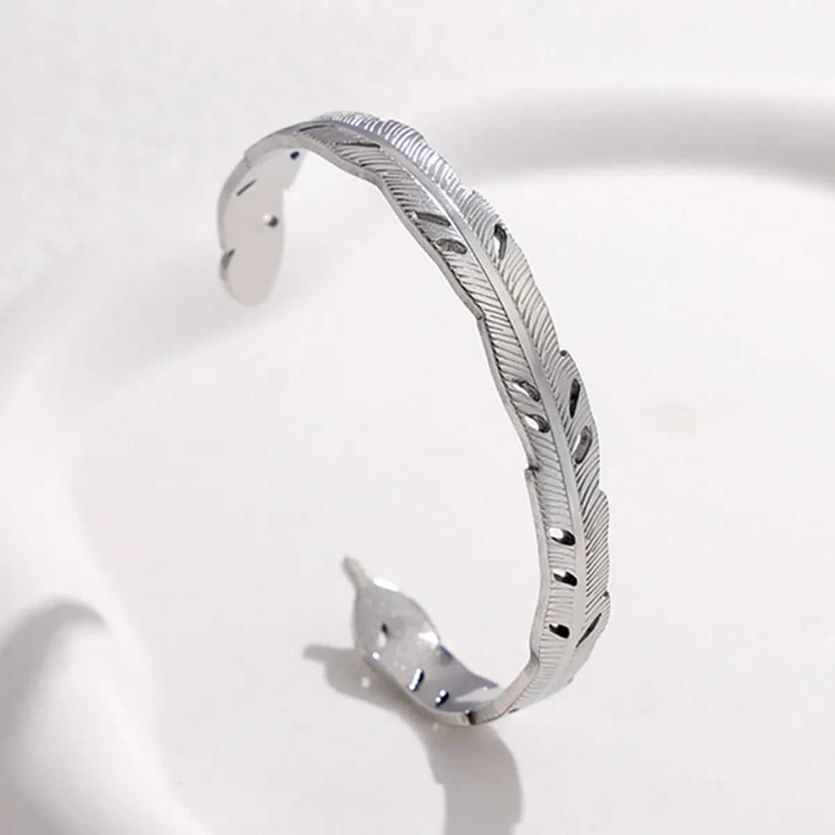 Fashion Feather Titanium Steel Plating Bangle 1 Piece