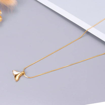 Wholesale Jewelry Fashion Fish Tail 304 Stainless Steel Titanium Steel Shell 18K Gold Plated Plating Pendant Necklace