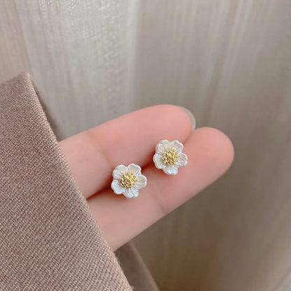 Fashion Flower Alloy Inlay Artificial Gemstones Pearl Women'S Drop Earrings 1 Pair