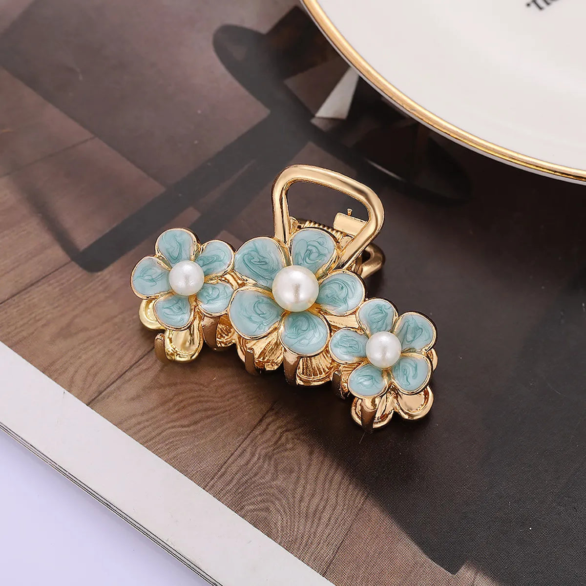 Women'S Fashion Flower Alloy Inlay Pearl Hair Claws