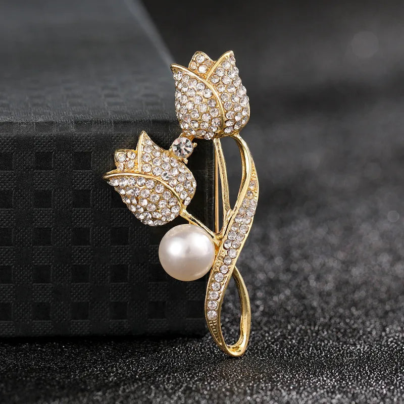 Fashion Flower Alloy Plating Inlay Artificial Gemstones Pearl Women'S Brooches