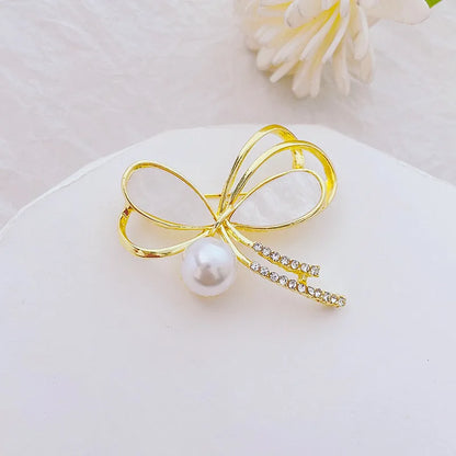 Fashion Flower Alloy Plating Inlay Artificial Gemstones Pearl Women'S Brooches