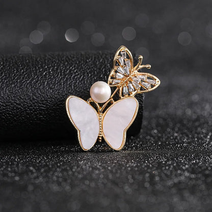 Fashion Flower Alloy Plating Inlay Artificial Gemstones Pearl Women'S Brooches