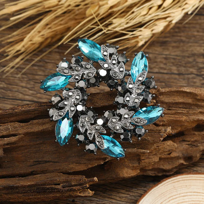 Fashion Flower Alloy Plating Inlay Rhinestones Women'S Brooches