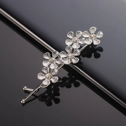 Fashion Flower Bee Metal Inlay Rhinestones Hair Clip 1 Piece