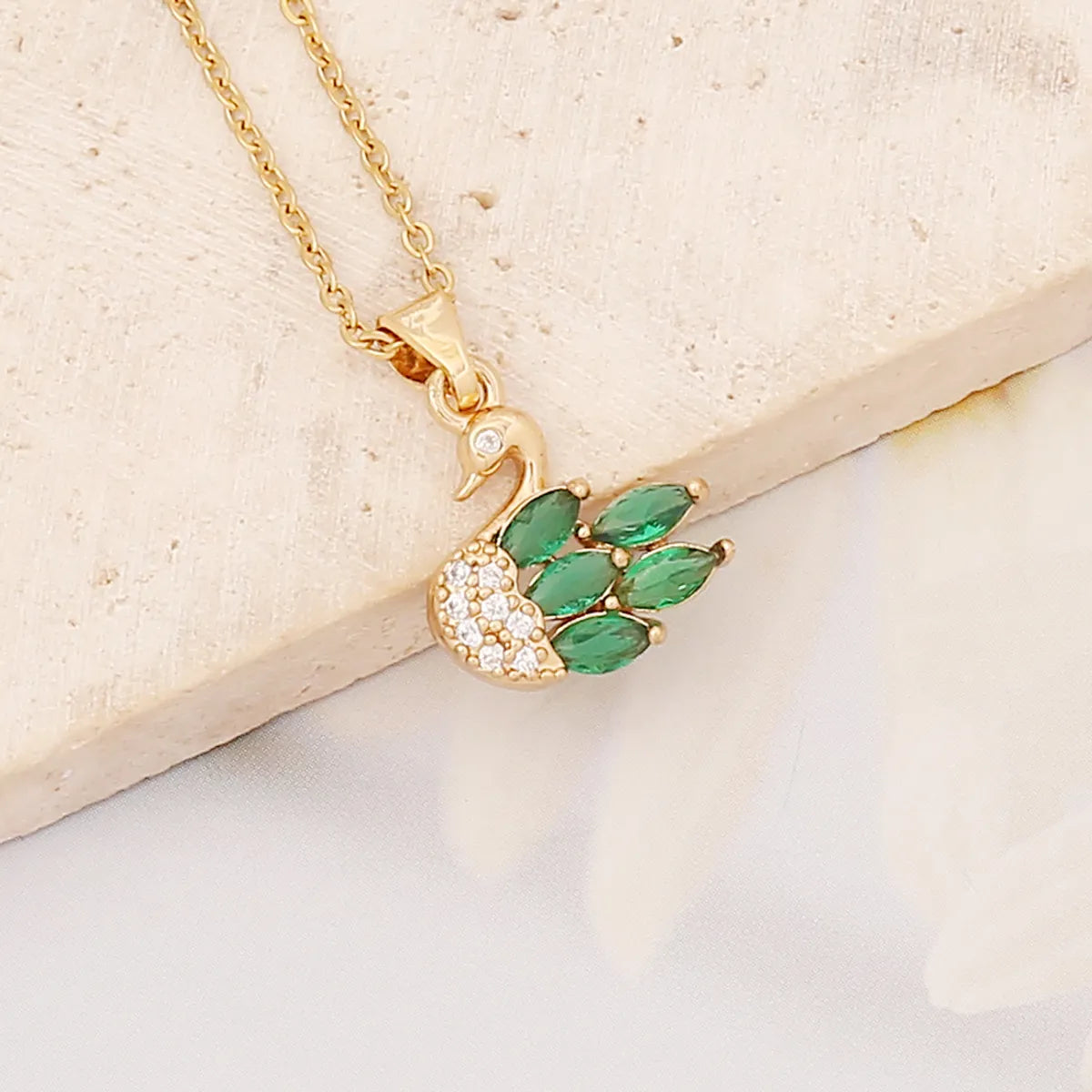 Stainless Steel 18K Gold Plated Fashion Flower Butterfly Zircon Pendant Necklace