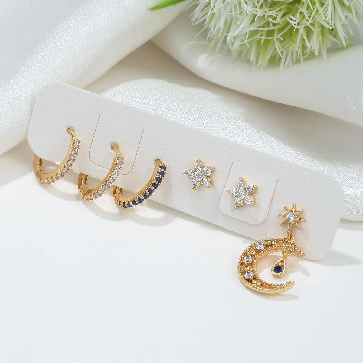 Fashion Flower Copper Rhinestones Earrings 1 Set