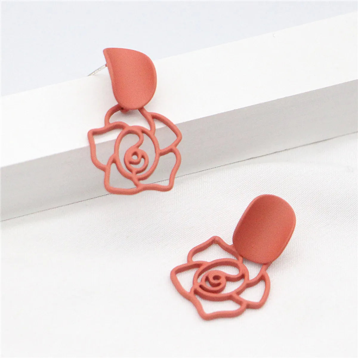 Fashion Flower Stoving Varnish Iron Earrings