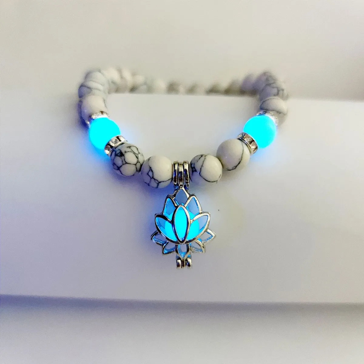 Fashion Flower Natural Stone Turquoise Bracelets 1 Piece