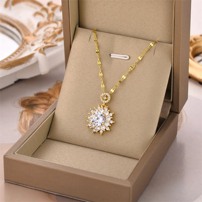 Fashion Flower Titanium Steel Inlay Artificial Crystal Necklace