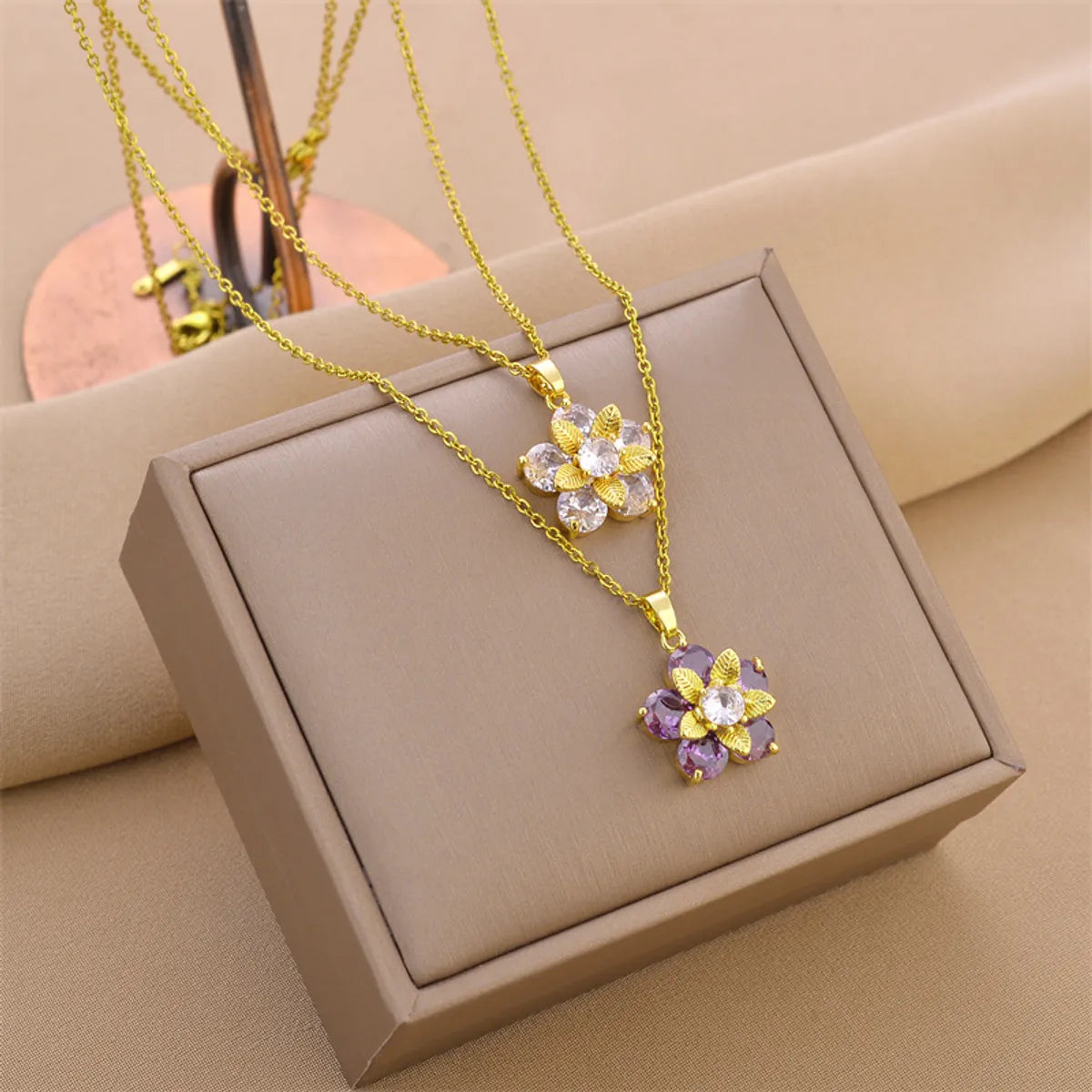 Fashion Flower Titanium Steel Inlay Zircon Pendant Necklace 1 Piece