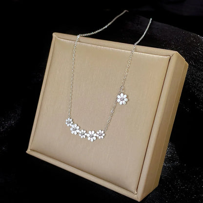 Fashion Flower Titanium Steel Plating Necklace