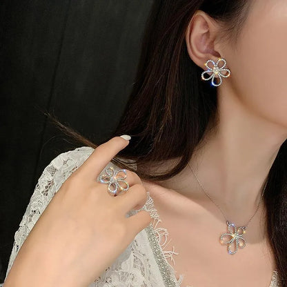 Fashion Full Rhinestone Exaggerated Hollow Flower Stud Earrings Wholesale