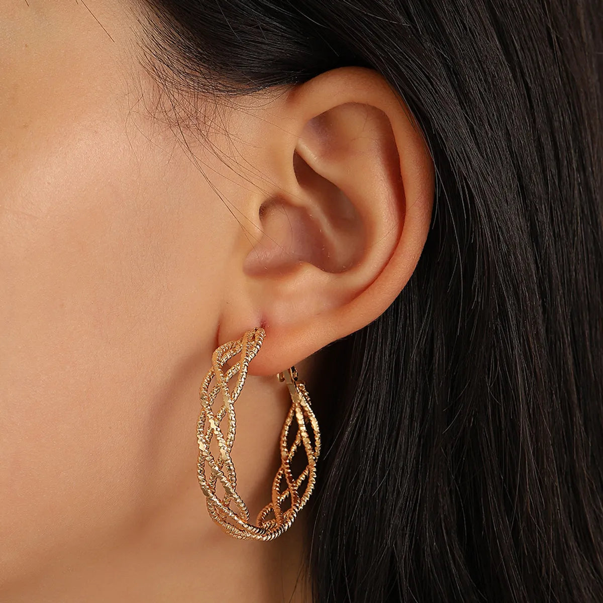 Fashion Geometric Alloy No Inlaid Hoop Earrings