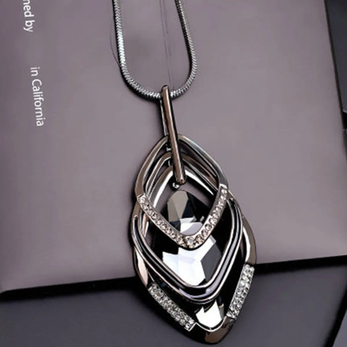 Fashion Geometric Alloy Plating Artificial Crystal Women'S Necklace