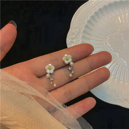 Fashion Geometric Alloy Plating Artificial Pearls Women'S Earrings 1 Pair