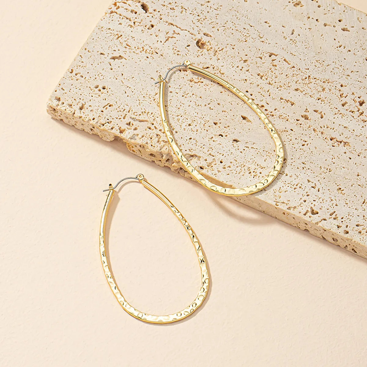 1 Pair Fashion Geometric Plating Alloy Hoop Earrings