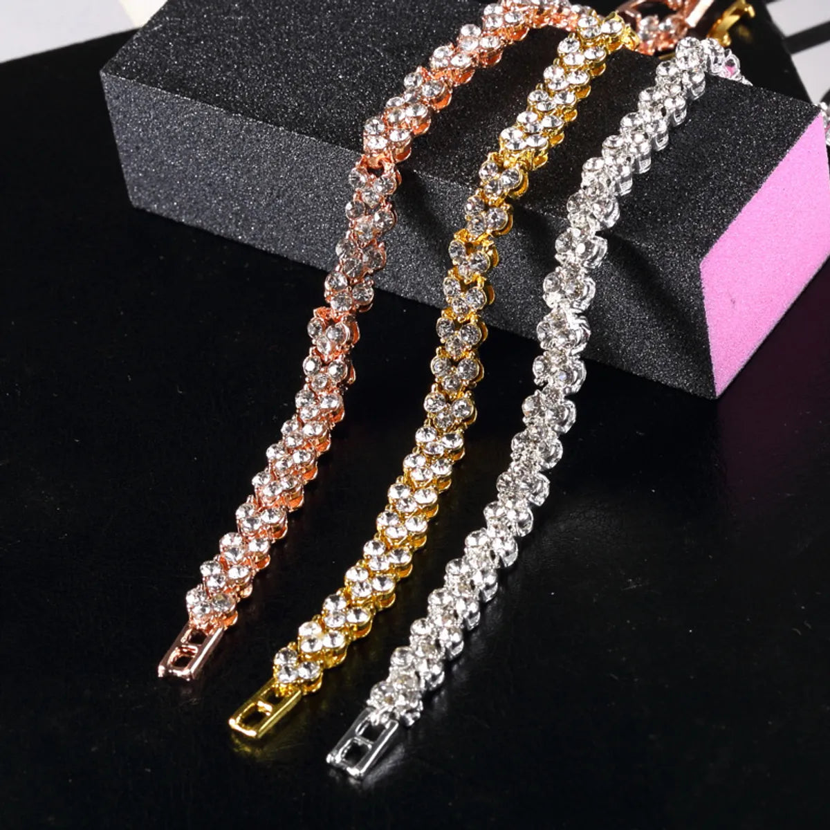 Fashion Geometric Alloy Rhinestone Artificial Gemstones Unisex Bracelets