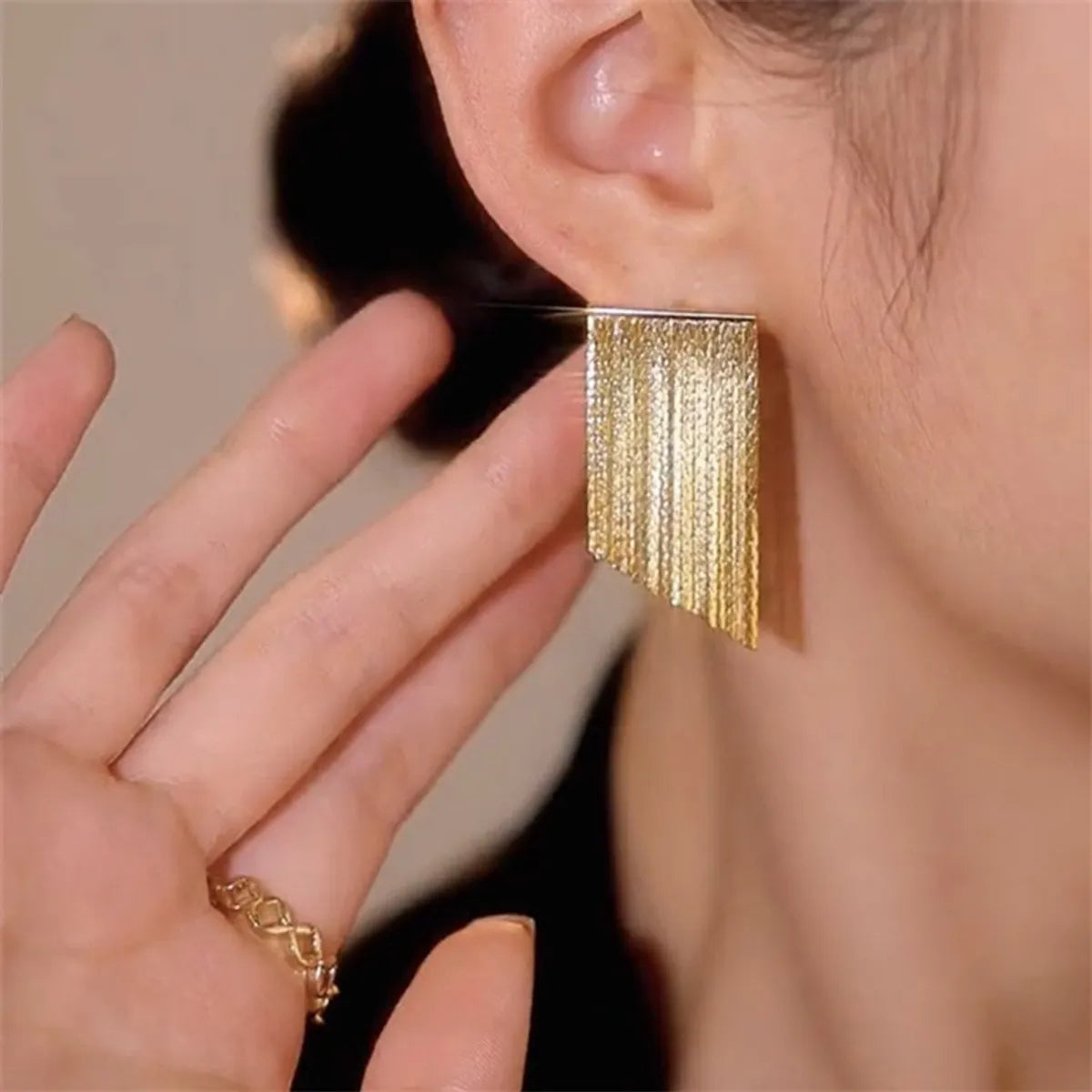 Fashion Geometric Brass Plating Drop Earrings 1 Pair