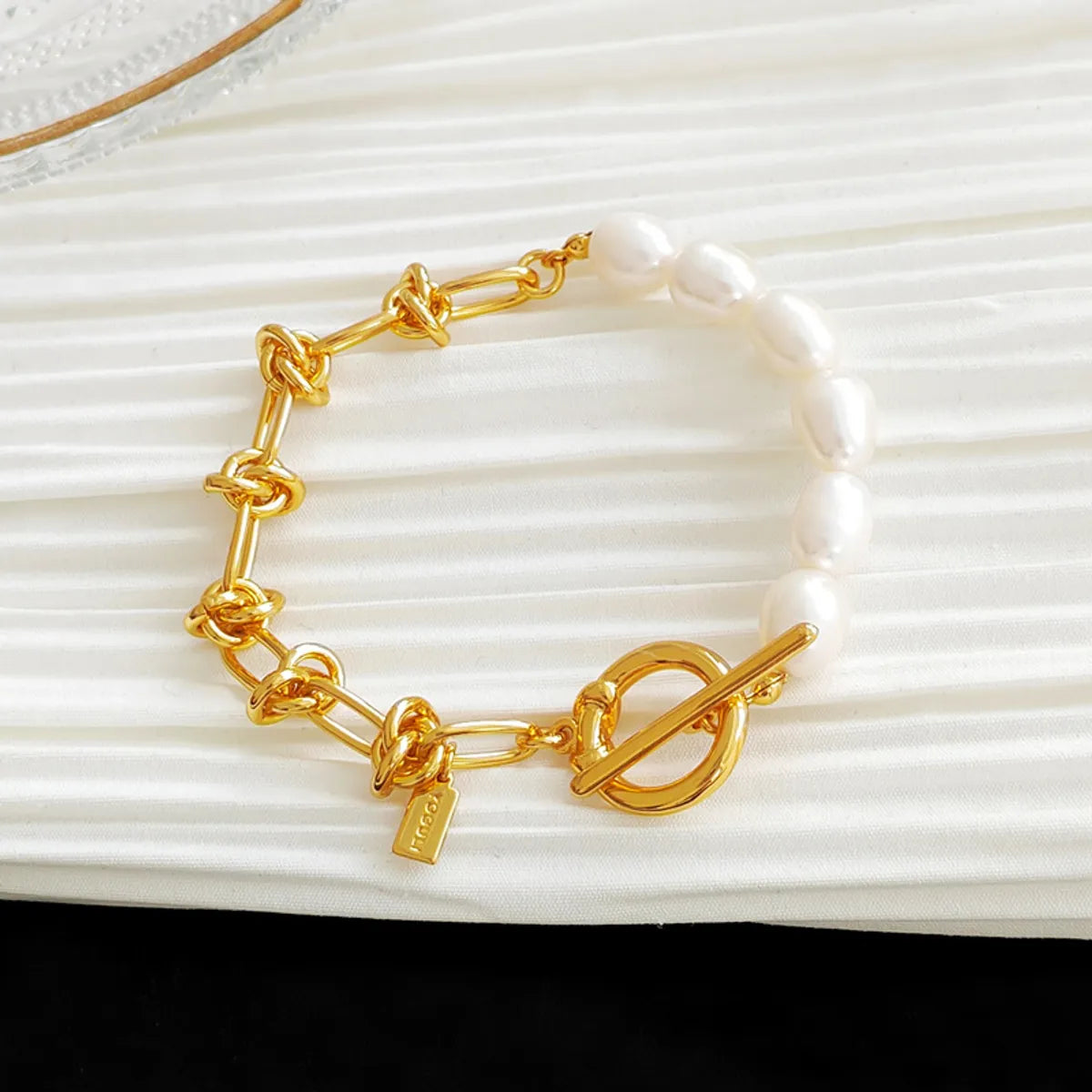 Fashion Geometric Copper Pearl Bracelets 1 Piece