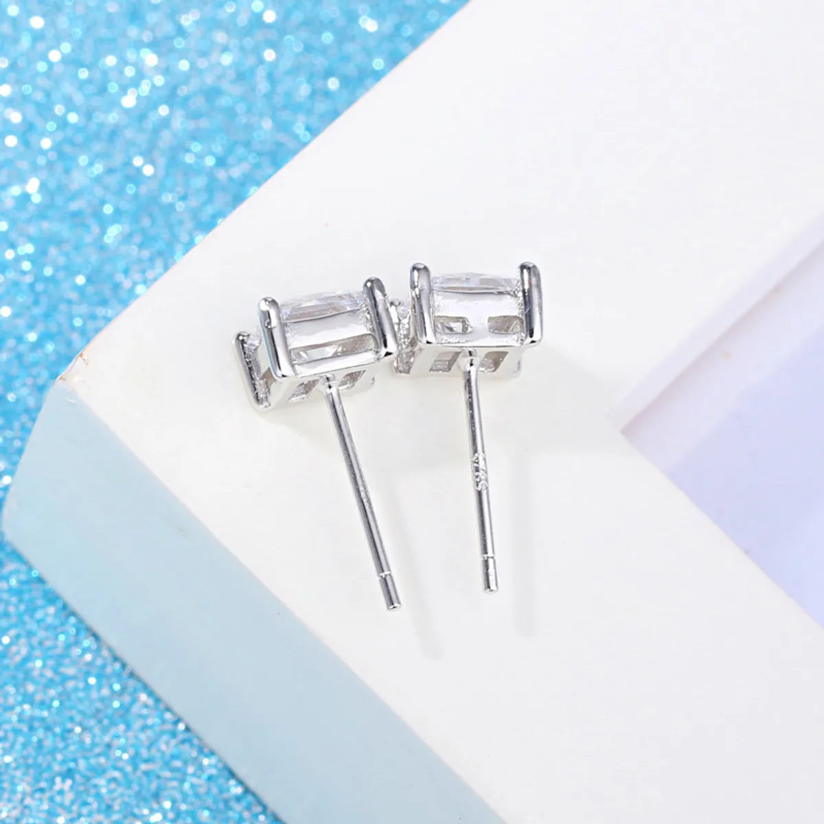 Fashion Geometric Copper Plating Zircon Ear Studs 1 Pair