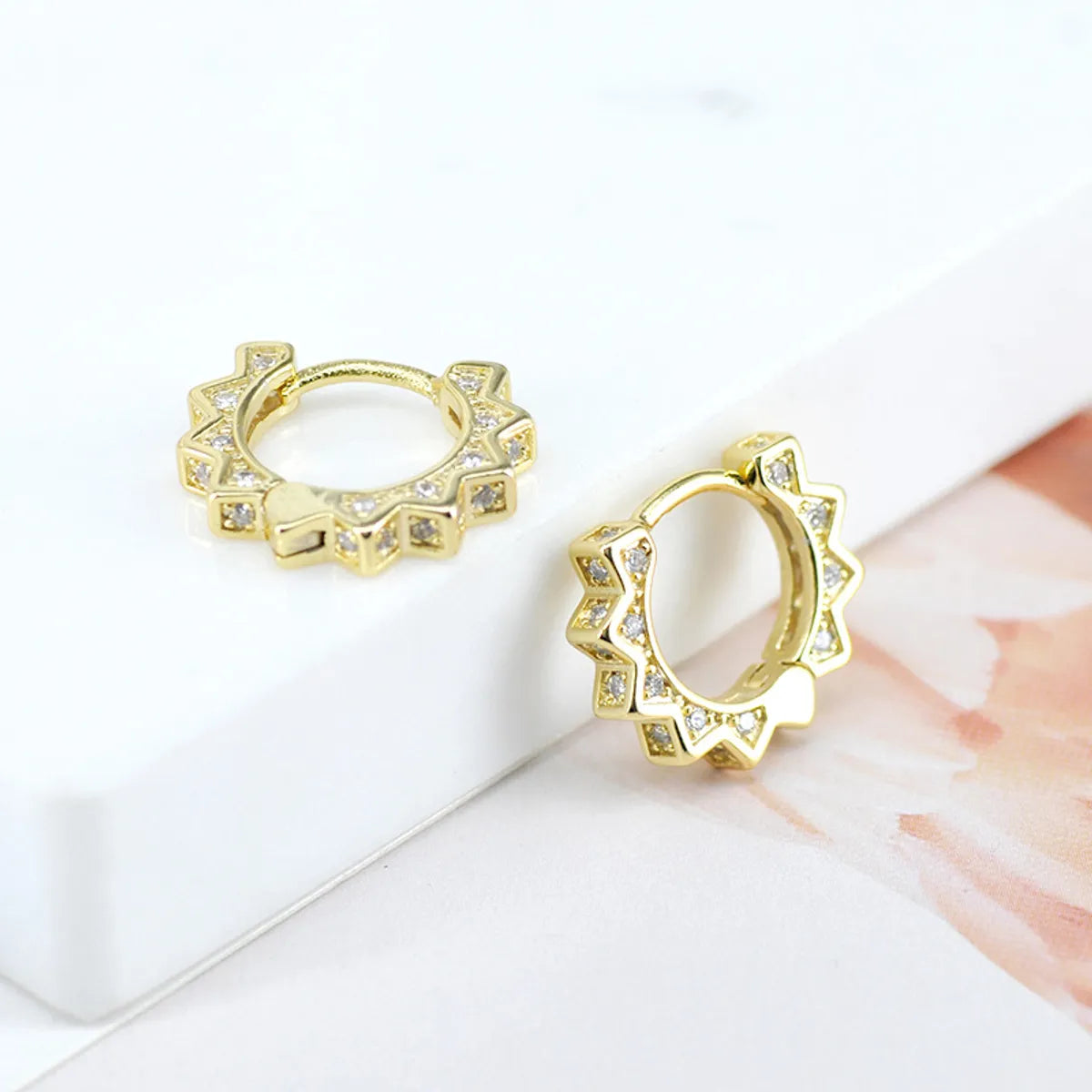 Fashion Geometric Gear Diamond Punk Metal Stud Earrings Women