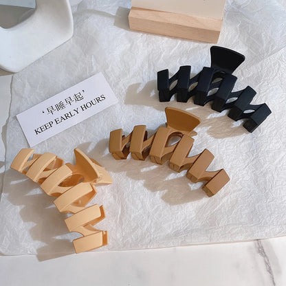 Women'S Fashion Geometric Plastic Hair Claws