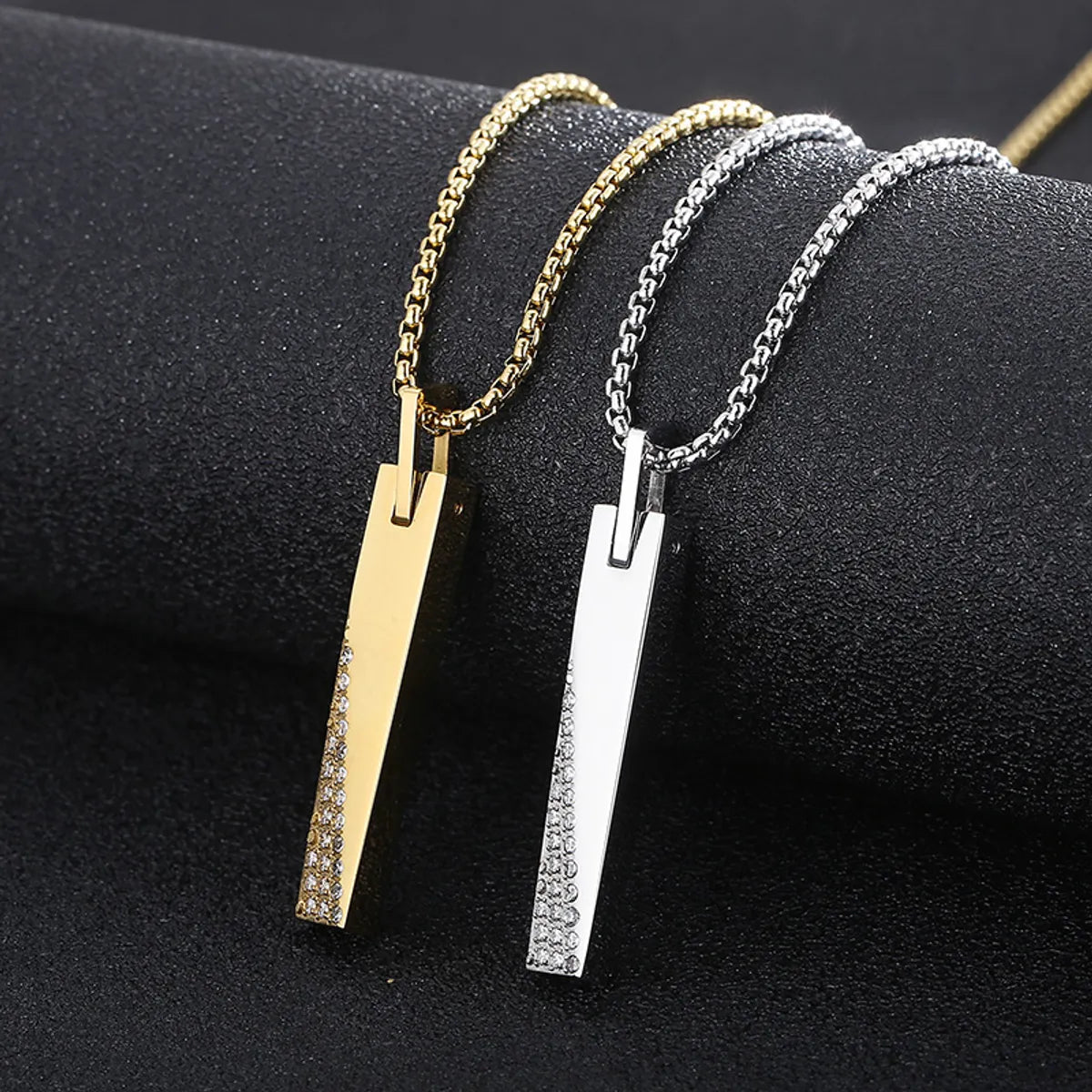 Fashion Geometric Titanium Steel Inlay Artificial Diamond Pendant Necklace 1 Piece