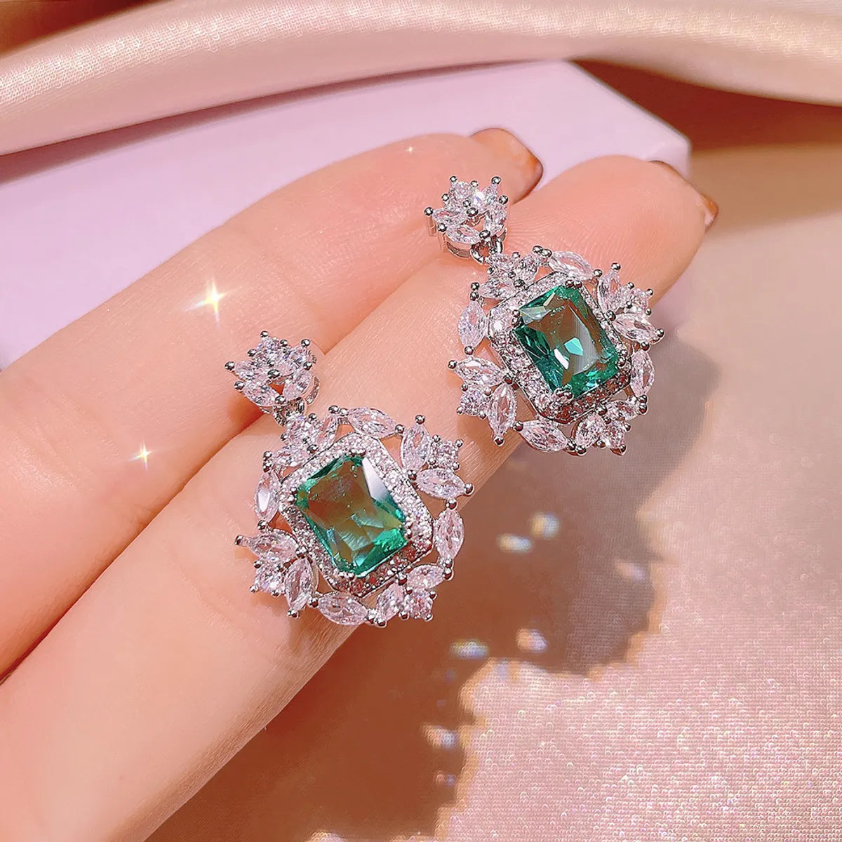 Fashion Geometric White Copper Inlay Zircon Women's Rings Earrings Necklace 1 Set