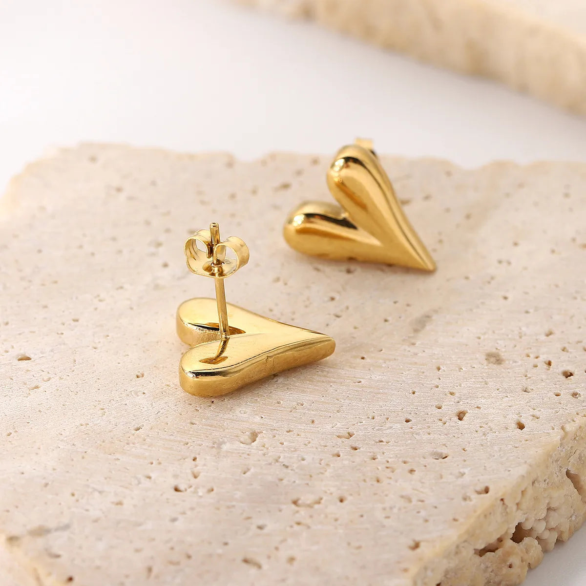 Fashion Gold Plated Stainless Steel Heart Earrings Wholesale Nihaojewelry