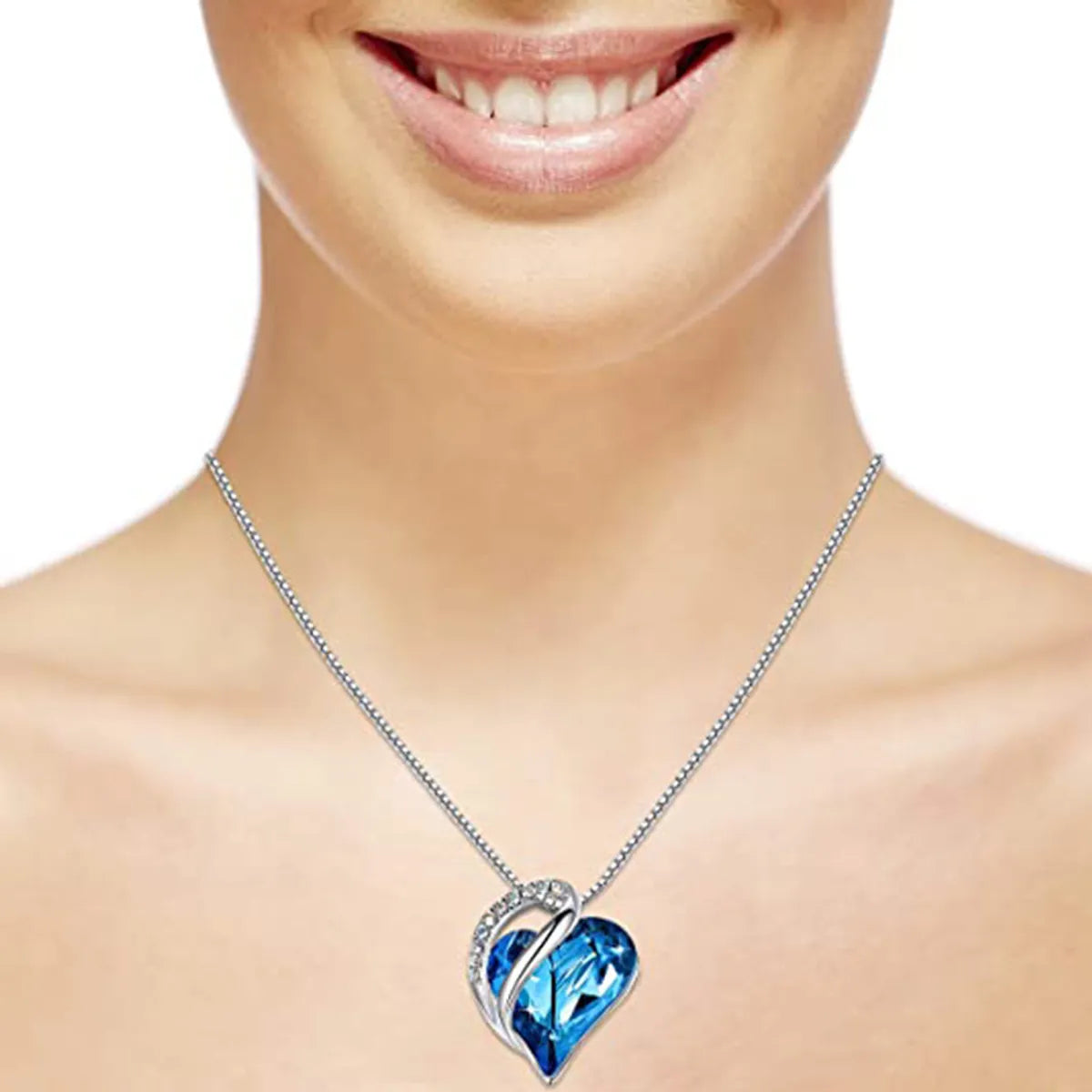 Fashion Heart Shape Alloy Crystal Rhinestone Pendant Necklace 1 Piece