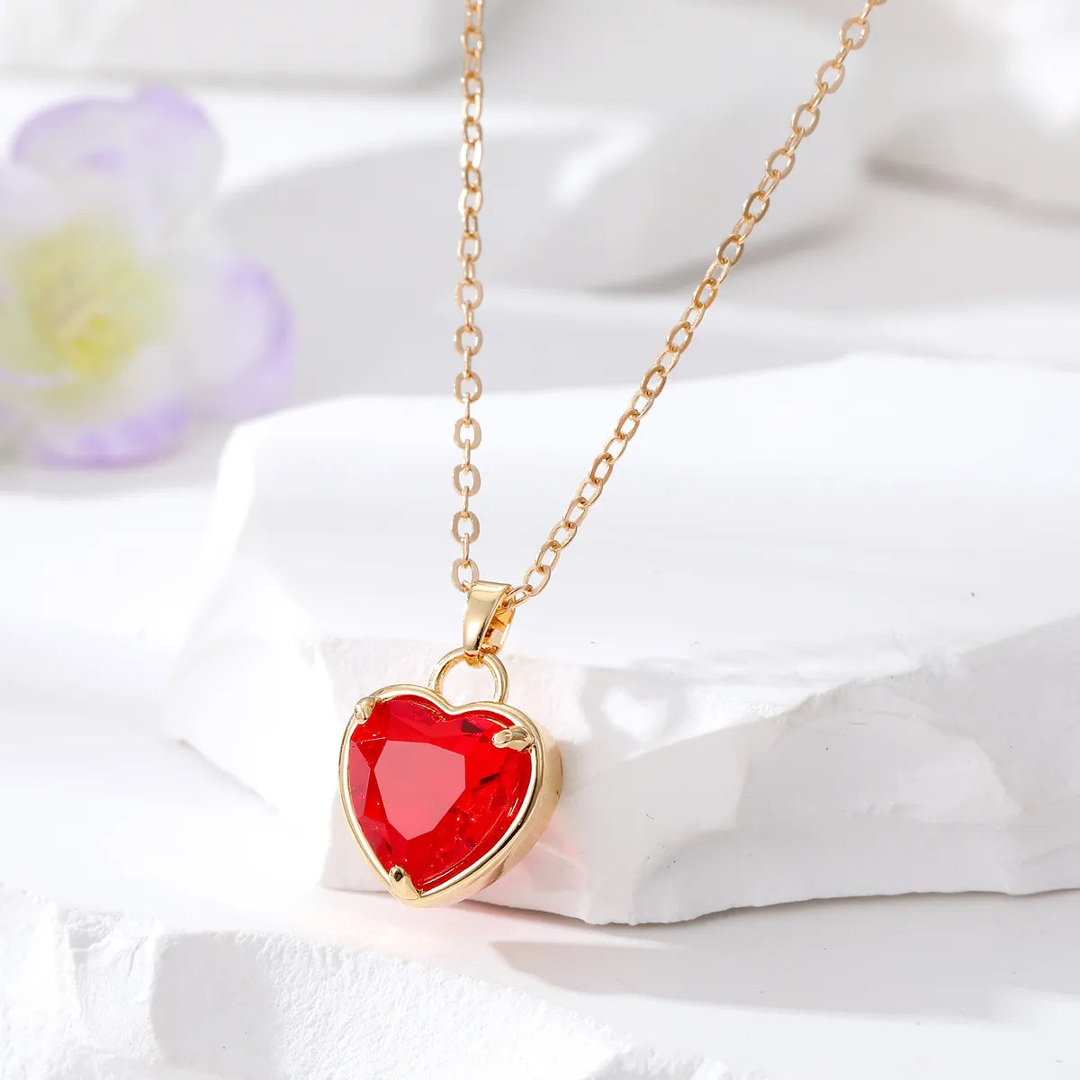 Fashion Heart Shape Alloy Inlay Glass Women'S Pendant Necklace 1 Piece